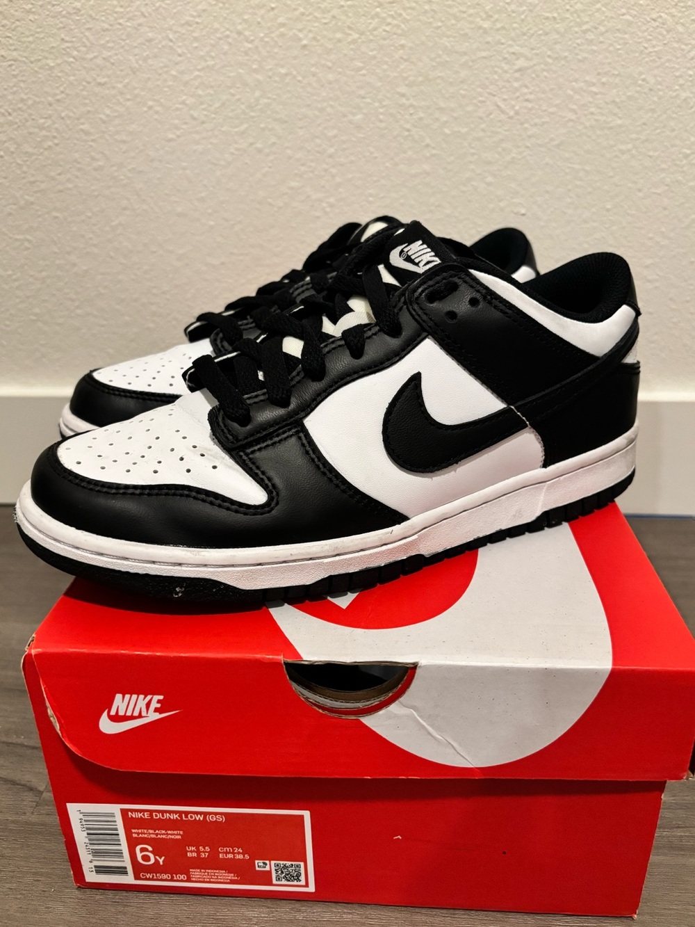 Nike Dunk Low Black/ White Panda